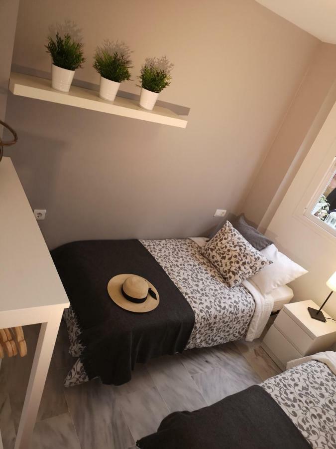 Gigantes Apartment Malaga Exterior photo