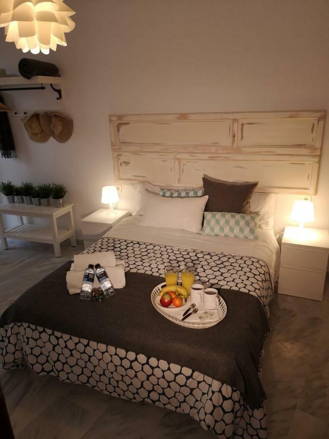 Gigantes Apartment Malaga Exterior photo