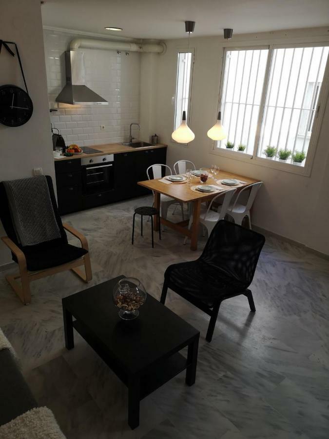 Gigantes Apartment Malaga Exterior photo