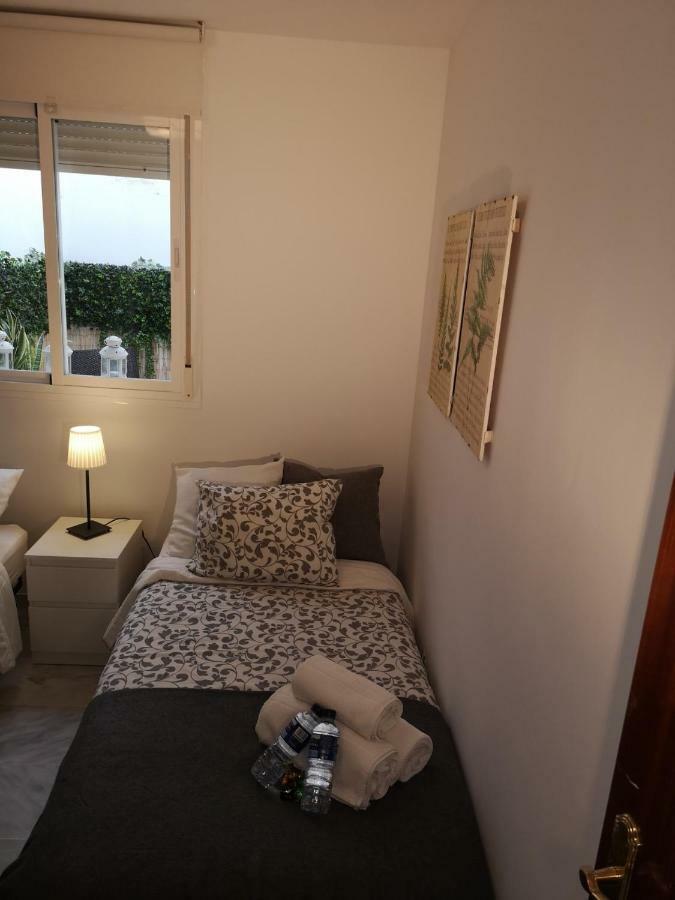 Gigantes Apartment Malaga Exterior photo